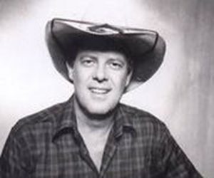 Picture of Dr. Tom Butt in Cowboy hat